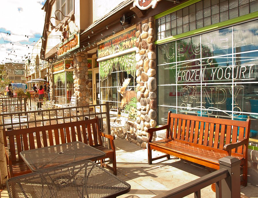 Commercial Windows can help your restaurant's storefront stand out to passersby