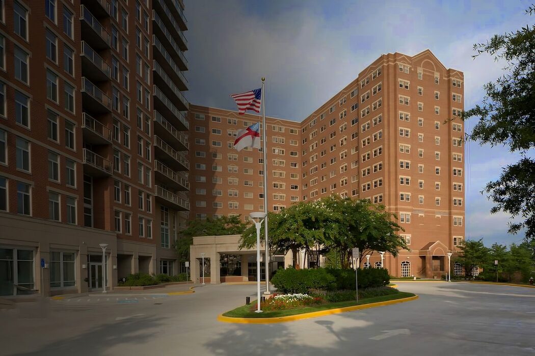 Image of a commercial building