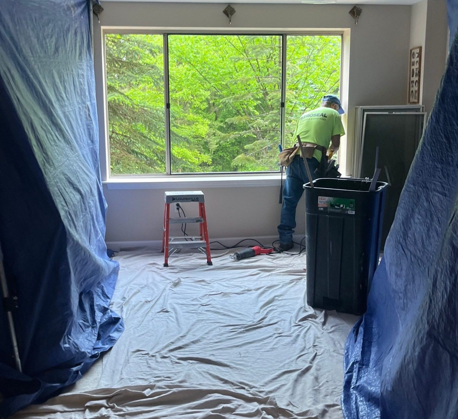 Image of a contractor working